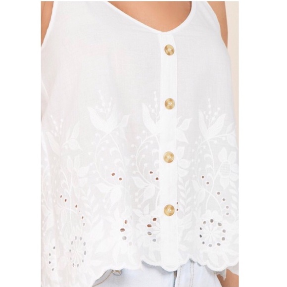 Embroidered White Cami Tank Top - Picture 4 of 4